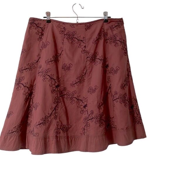 Axcess  by Liz Claiborne plum color embroidered cotton gored skirt 14 - Picture 4 of 10